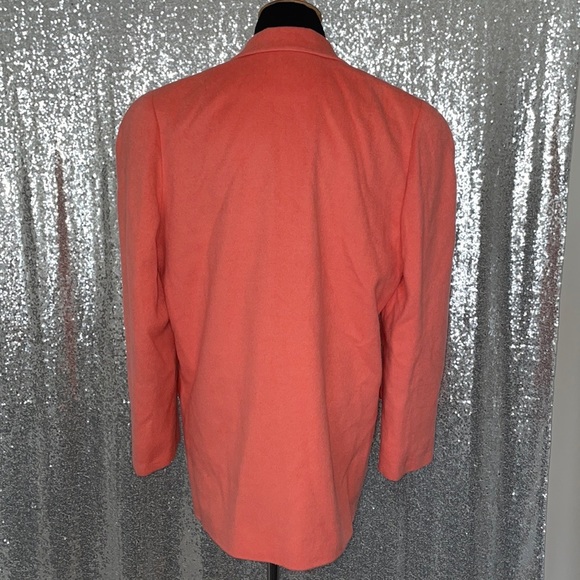 [SOLD] Vintage Blazer - Picture 2 of 8